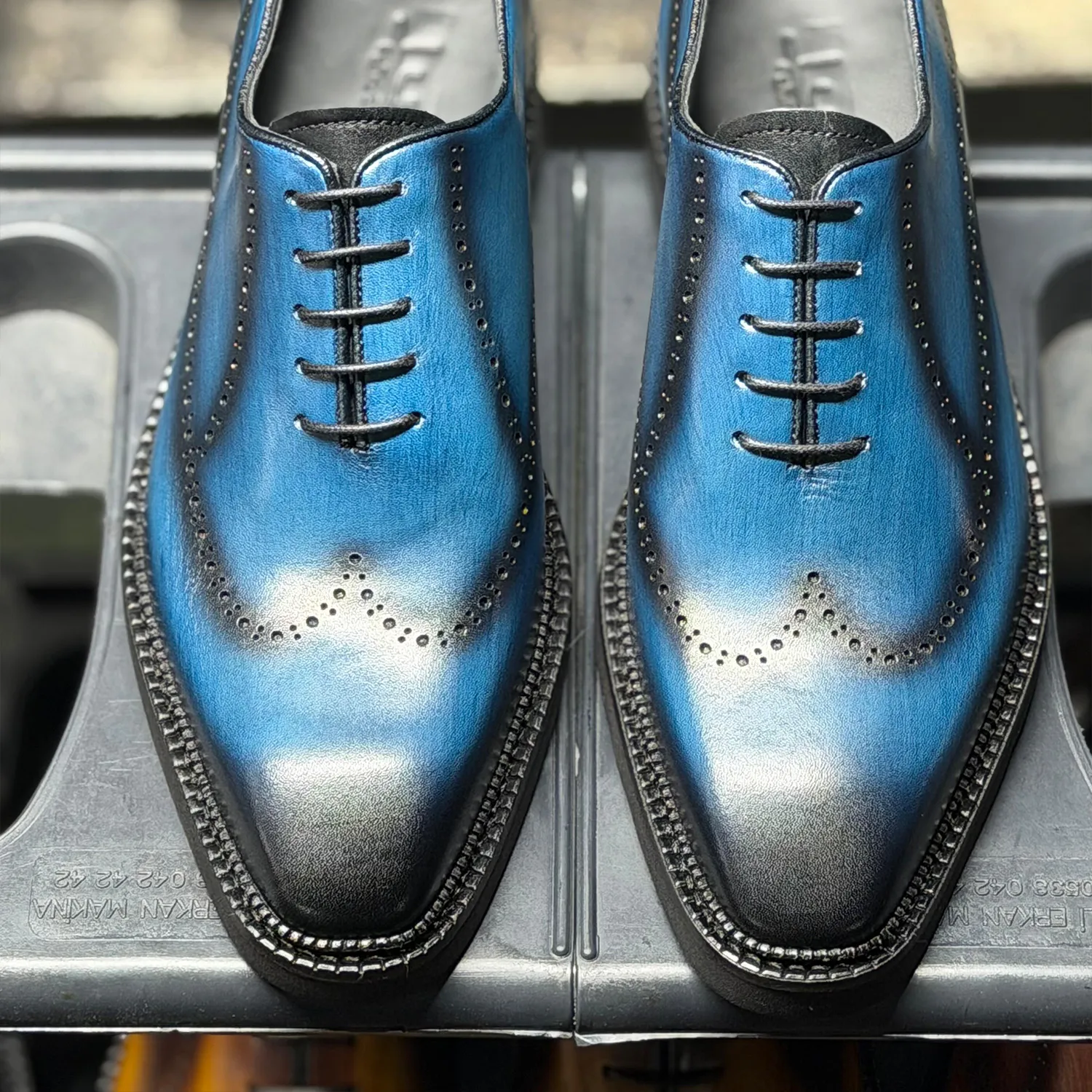Lucas Shoes Elegant 906 pantofi barbati azurro patina piele