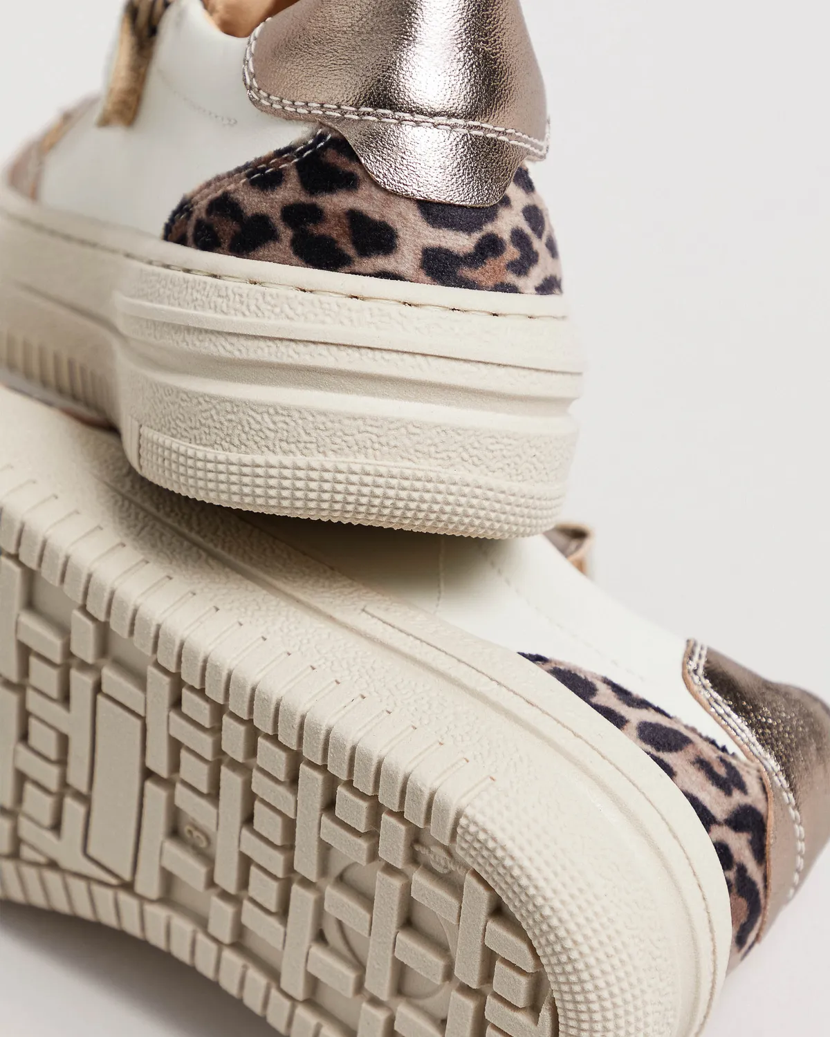 NeroGiardini Teens sneakers fete piele respirabili