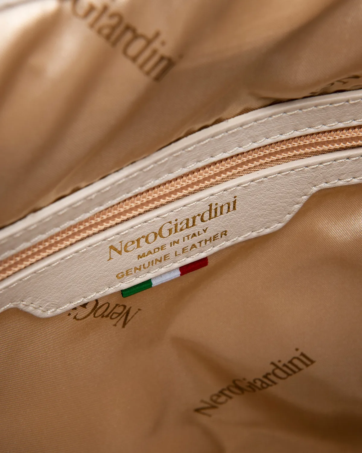 NeroGiardini rucsac piele dama mic vara