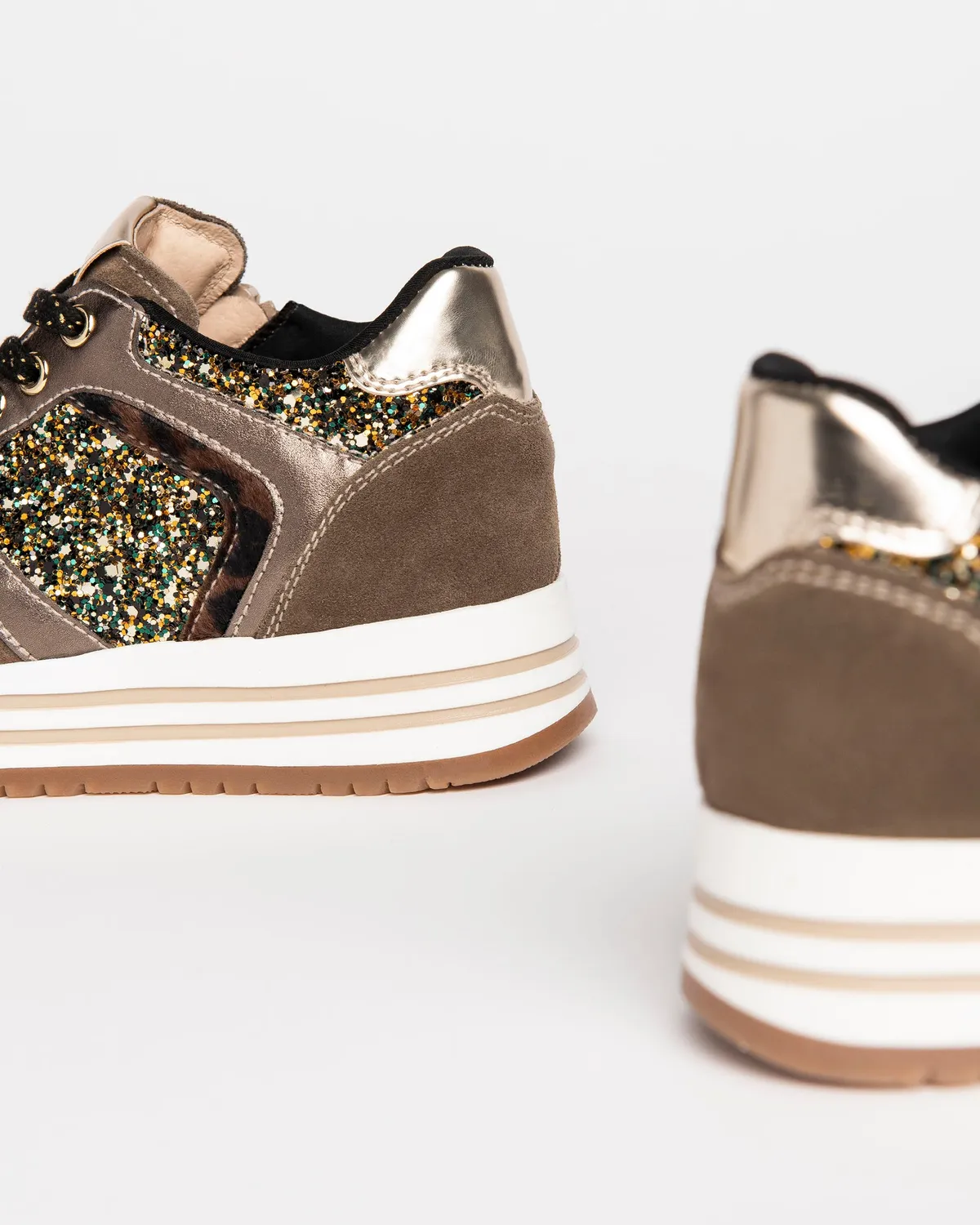 Sneakers fete NeroGiardini piele intoarsa