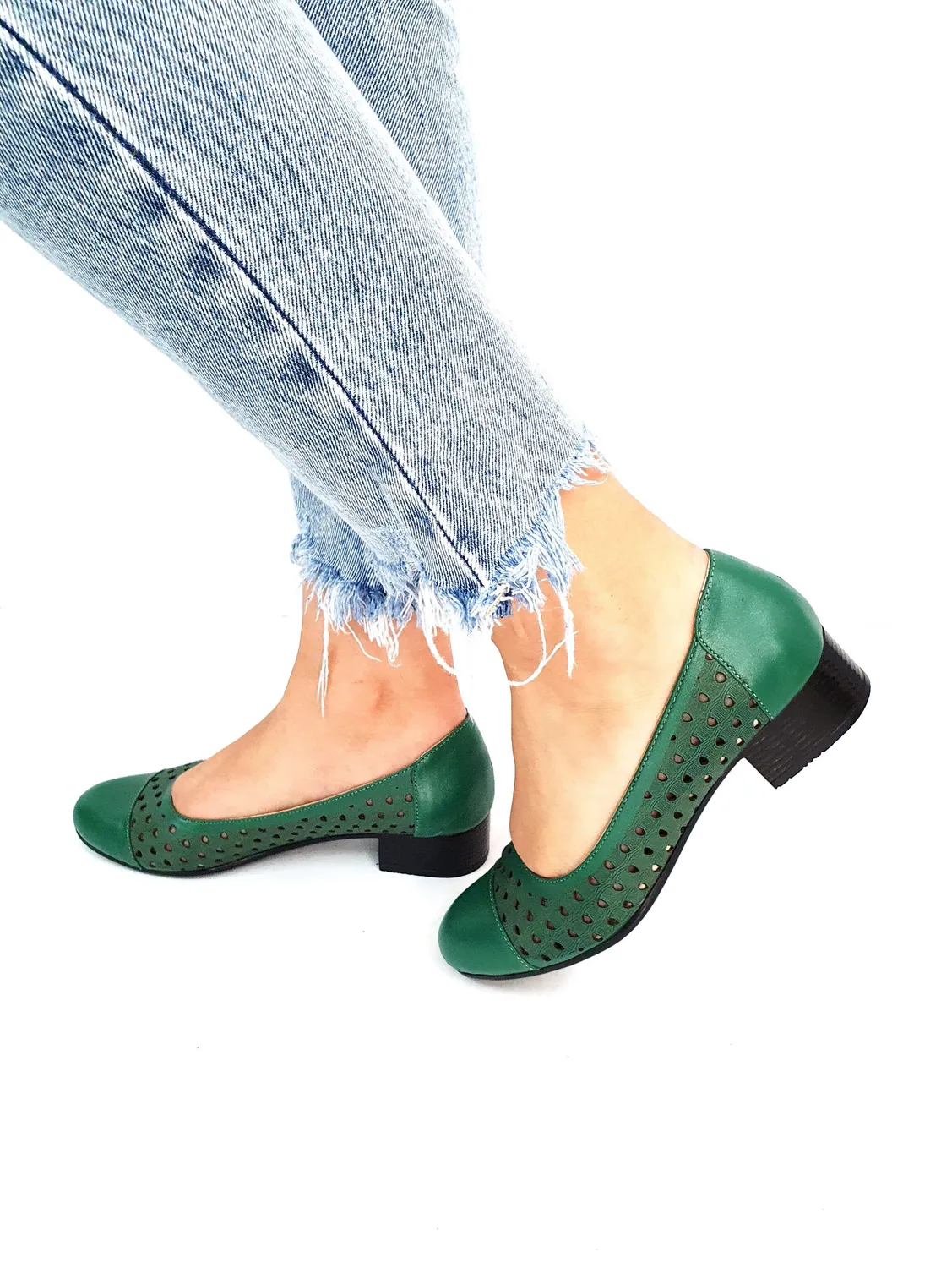 Catinca Shoes T11 V pantofi dama piele verde perforati