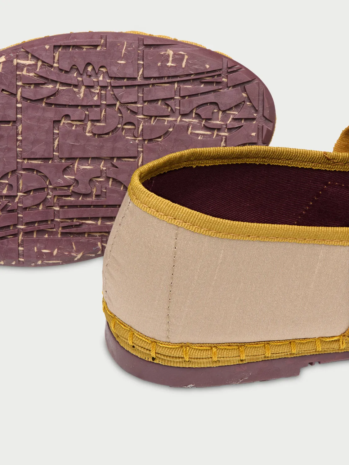 Flagelus Mafalda Ruffle Sand pantofi matase bej