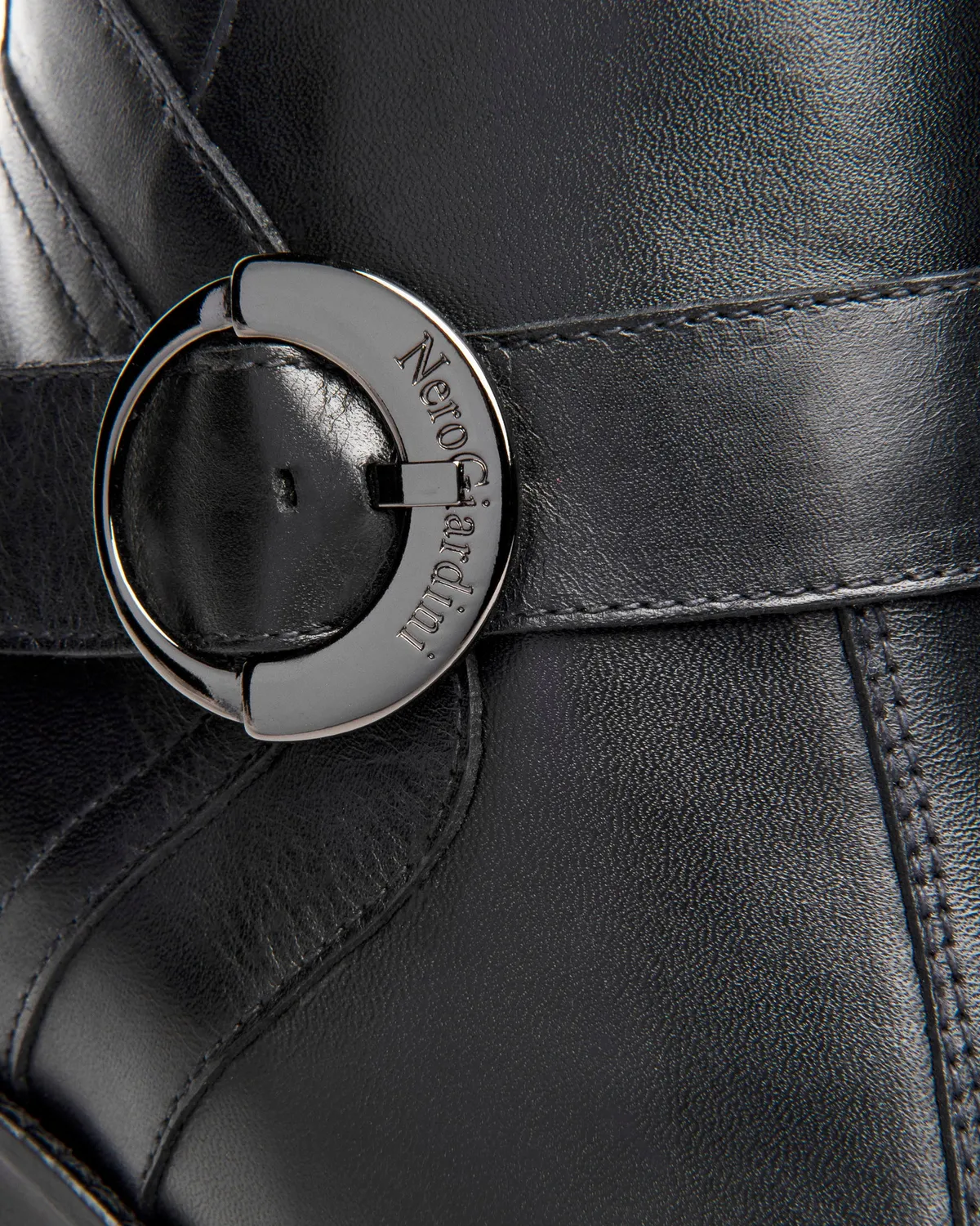 NeroGiardini Botine damă piele cu cataramă toc 9 cm