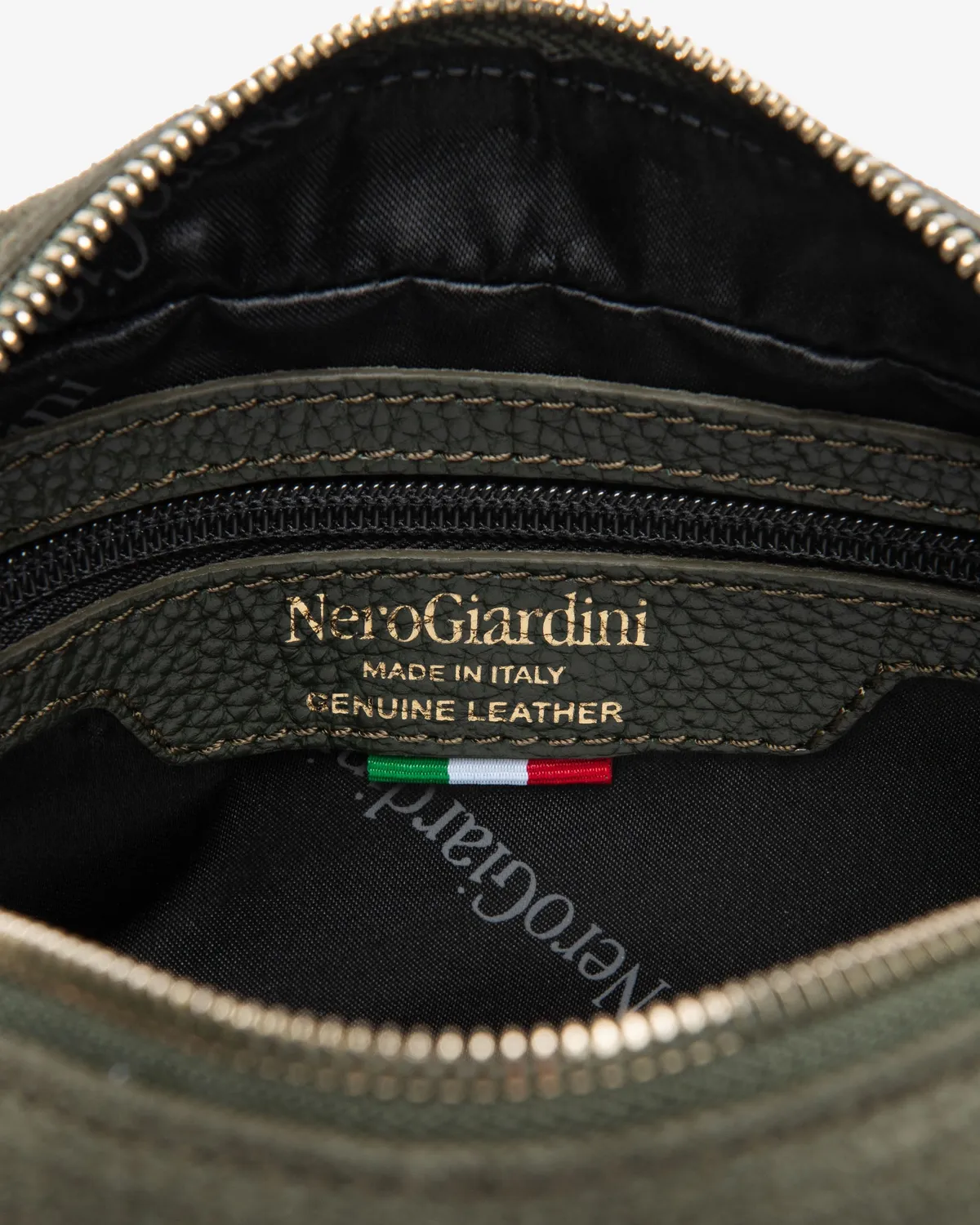 NeroGiardini geanta crossbody piele intoarsa marime unica