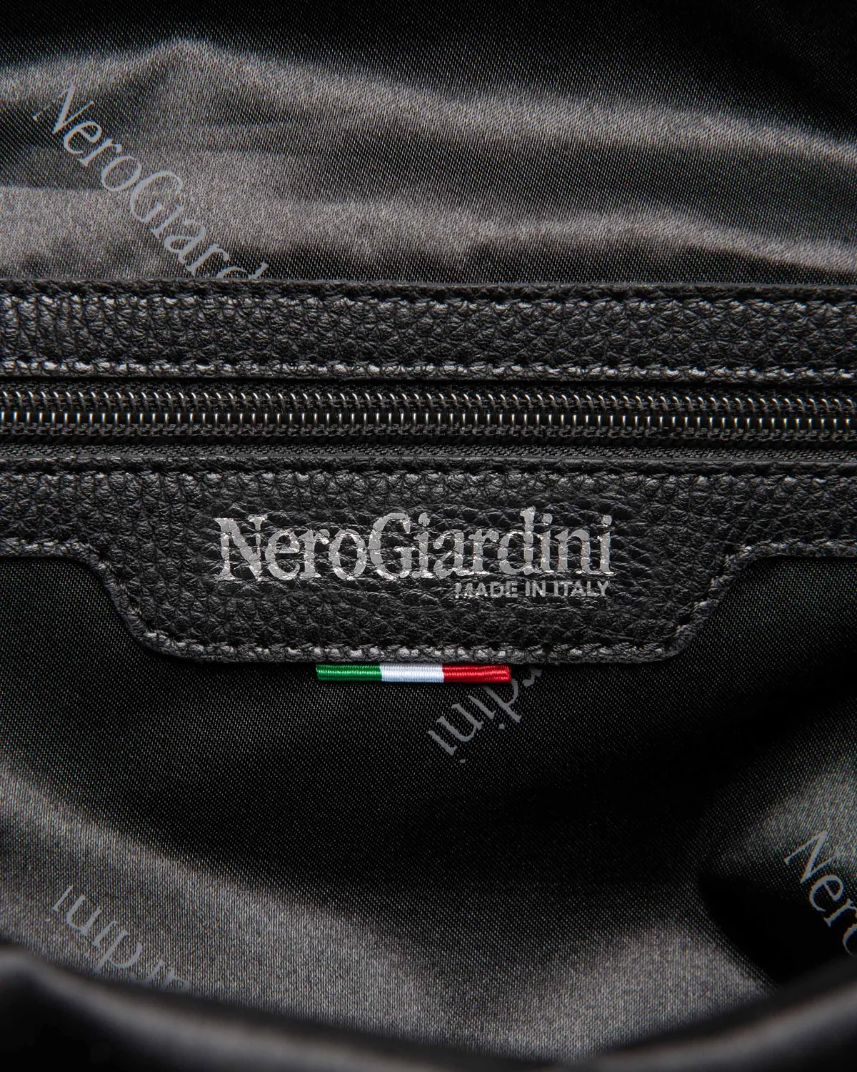 NeroGiardini rucsac dama mic material tehnic